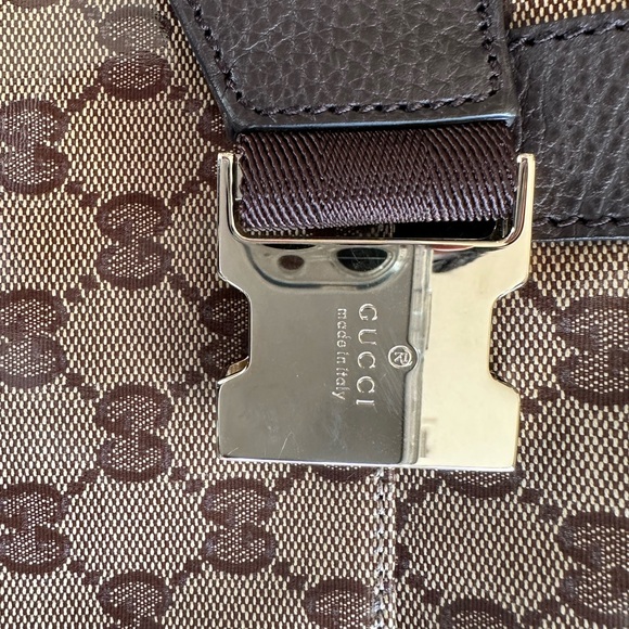 Authentic Gucci Fanny Pack - Picture 3 of 16